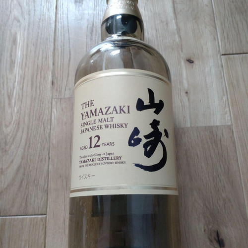 Suntory japenese whisky - japenese,